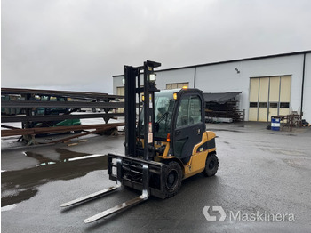 Дизел вилушкар CATERPILLAR DP