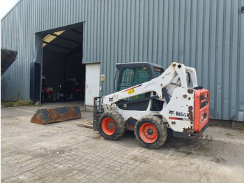 Компактен натоварувач BOBCAT S590