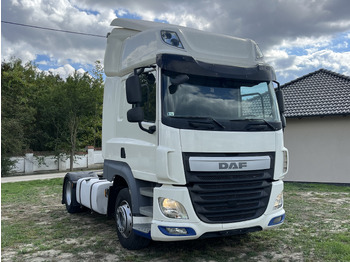 Камион влекач DAF CF 460