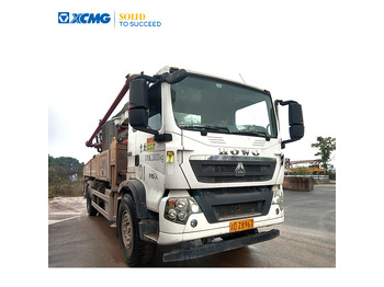 Камион со бетонска пумпа XCMG