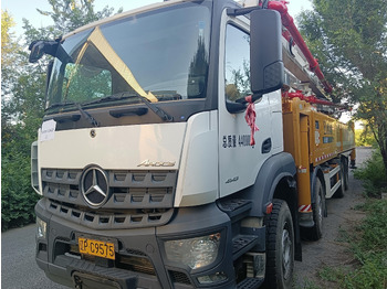 Камион со бетонска пумпа XCMG Official Second Hand HB58V Hydraulic Truck Concrete Pump 58m Truck Mount Concrete Ppumps Price: слика 4