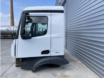 Врата и делови MERCEDES-BENZ Axor