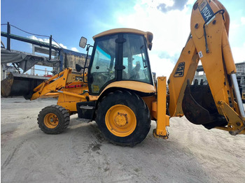 Ровокопач JCB 3CX