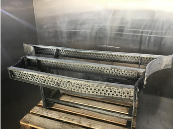 Кабина и ентериер LIEBHERR