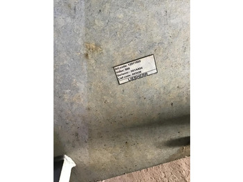 Кабина и ентериер LIEBHERR