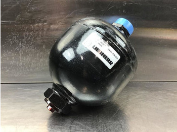 Нов Електричен систем Liebherr Accumulator: слика 3 Нов Електричен систем Liebherr Accumulator: слика 3