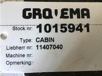 Кабина и ентериер LIEBHERR