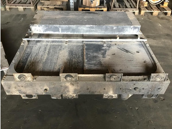 Радијатор LIEBHERR