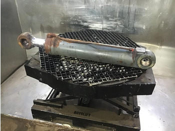 Хидрауличен цилиндар LIEBHERR