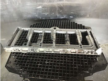 Кабина и ентериер LIEBHERR