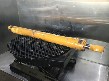 Хидрауличен цилиндар LIEBHERR