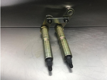 Кабина и ентериер LIEBHERR