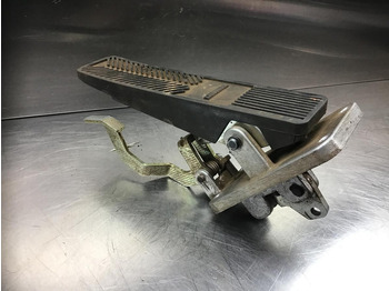 Педала LIEBHERR