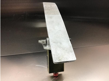 Педала LIEBHERR