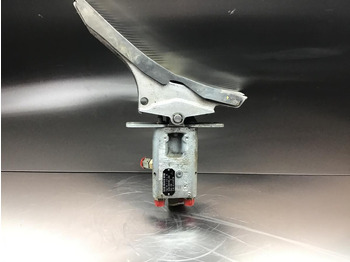 Педала LIEBHERR