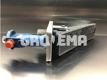 Педала LIEBHERR