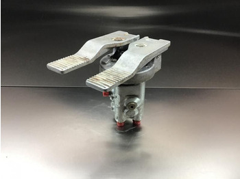 Педала LIEBHERR