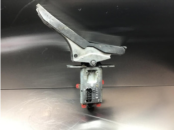 Педала LIEBHERR