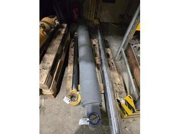 Хидрауличен цилиндар LIEBHERR