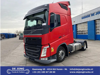 Камион влекач VOLVO FH13 420