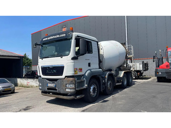 Камион миксер за бетон LIEBHERR