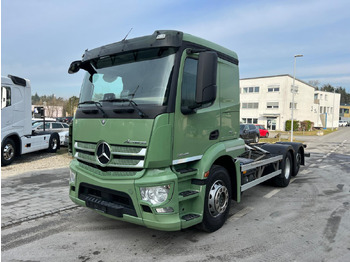 Камион со кабинска шасија MERCEDES-BENZ Actros 2543