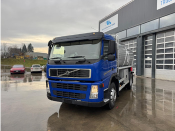 Камион цистерна VOLVO FM 440