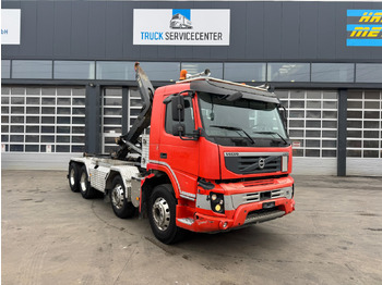 Камион со кука за подигање VOLVO FMX-500 8x4 Hiab 26T: слика 3