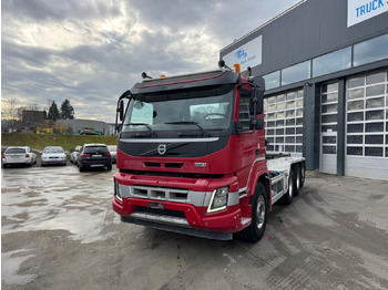 Камион со кука за подигање VOLVO FMX 500