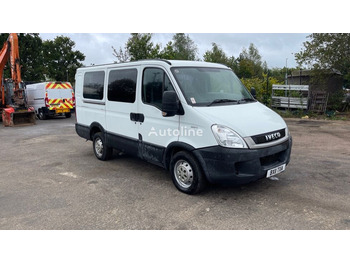 Товарно комбе IVECO DAILY 35S11 2.3HPI: слика 1