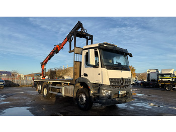 Камион со платформа MERCEDES-BENZ Arocs