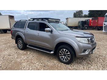 Пикап NISSAN Navara
