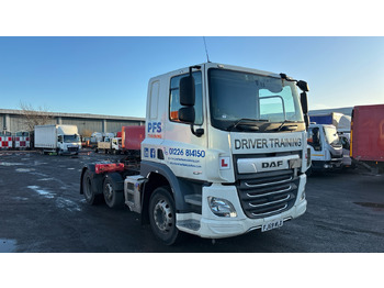 Камион влекач DAF CF 450