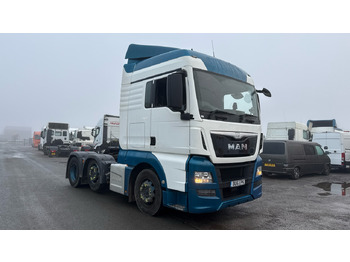 Камион влекач MAN TGX