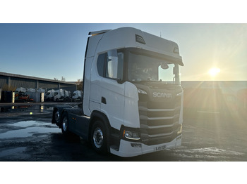 Камион влекач SCANIA S 500