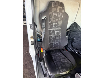 : фотографија на заглавието