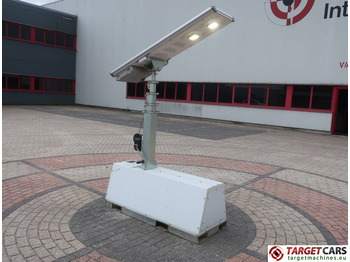 Кула за рефлектори Trime X-Pole Solar Panel 50W Led Tower Light: слика 4