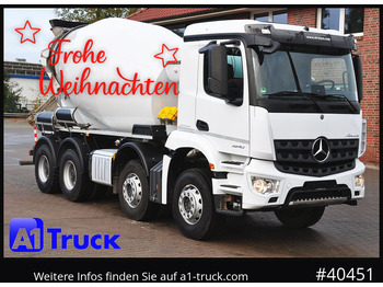 Камион миксер за бетон LIEBHERR