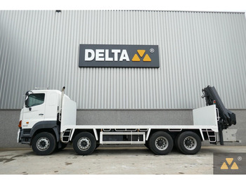 Камион со кран HINO