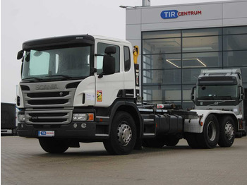 Камион со кука за подигање SCANIA P 410