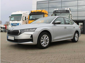 Автомобил ŠKODA
