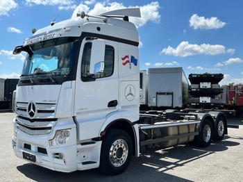 Транспортер на контејнер/ Камион со променливо тело MERCEDES-BENZ Actros 2545