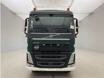 Камион влекач Volvo FH 420: слика 2