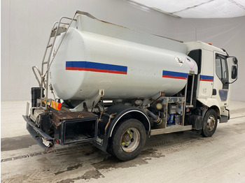 Камион цистерна Renault Midlum 180 DCi: слика 4 Камион цистерна Renault Midlum 180 DCi: слика 4