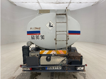 Камион цистерна Renault Midlum 180 DCi: слика 5 Камион цистерна Renault Midlum 180 DCi: слика 5