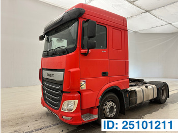 Камион влекач DAF XF 450