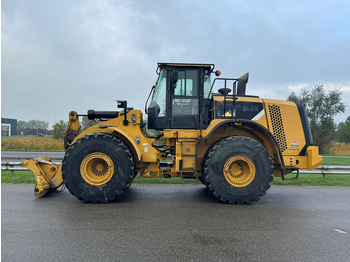 Натоварувач на тркала CATERPILLAR 966K