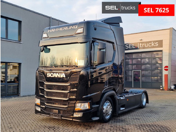 Камион влекач SCANIA R 450