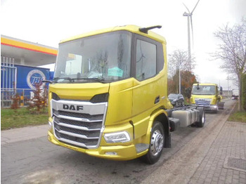 Камион со кабинска шасија DAF XD