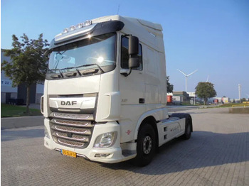 Камион влекач DAF XF 450